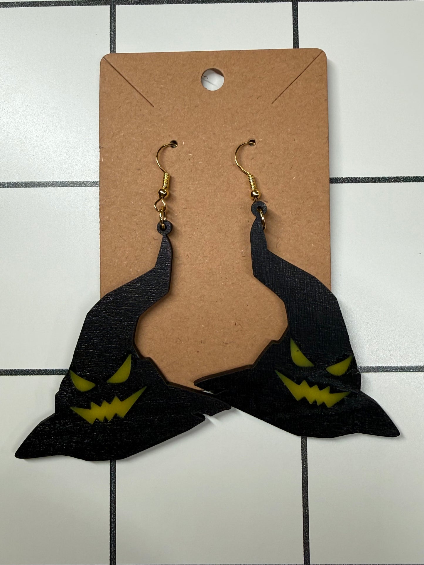 GLOW Spooky Hat Earrings